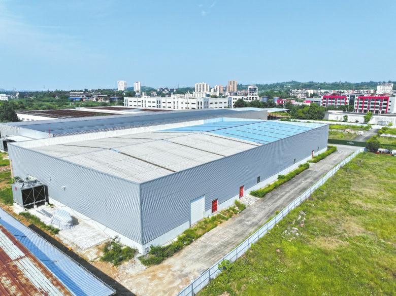 位于罗龙产业园的新能源电池涂覆生产基地。